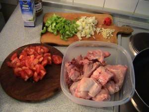 Chicken in groundnut/peanut sauce: ingredients - chopped